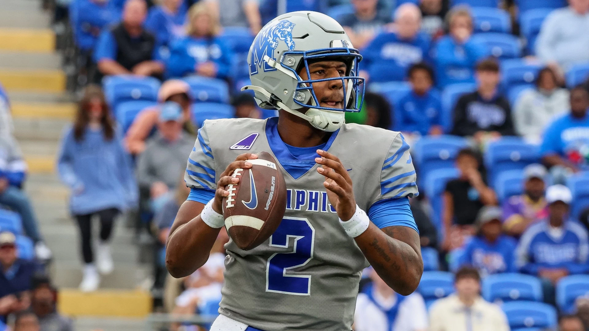 Navy vs. Memphis: Thanksgiving Matchup Breakdown & Odds