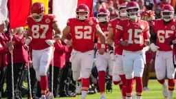 Chiefs Narrowly Advance to 6-5 After Tense Game Yesterday
