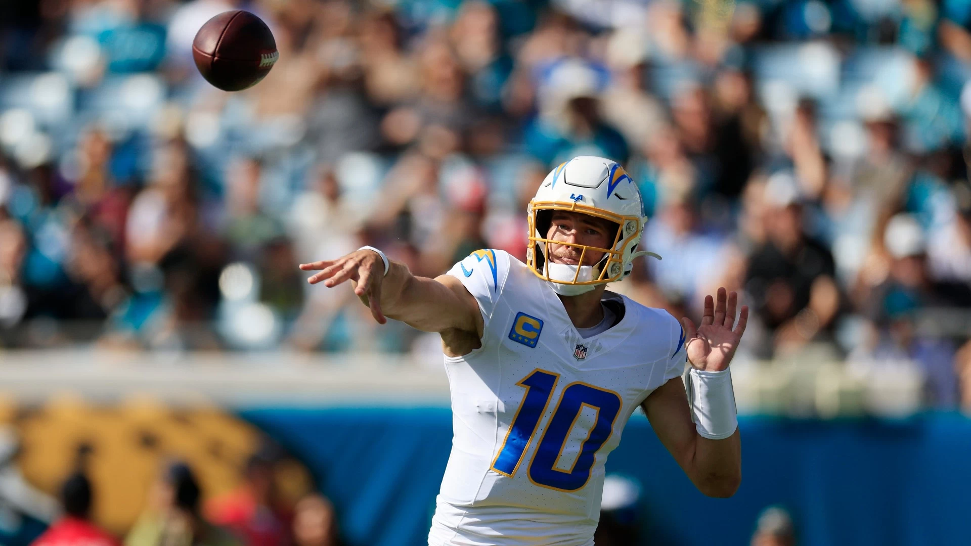 Chargers Favored, Expect High Scores Against Raiders
