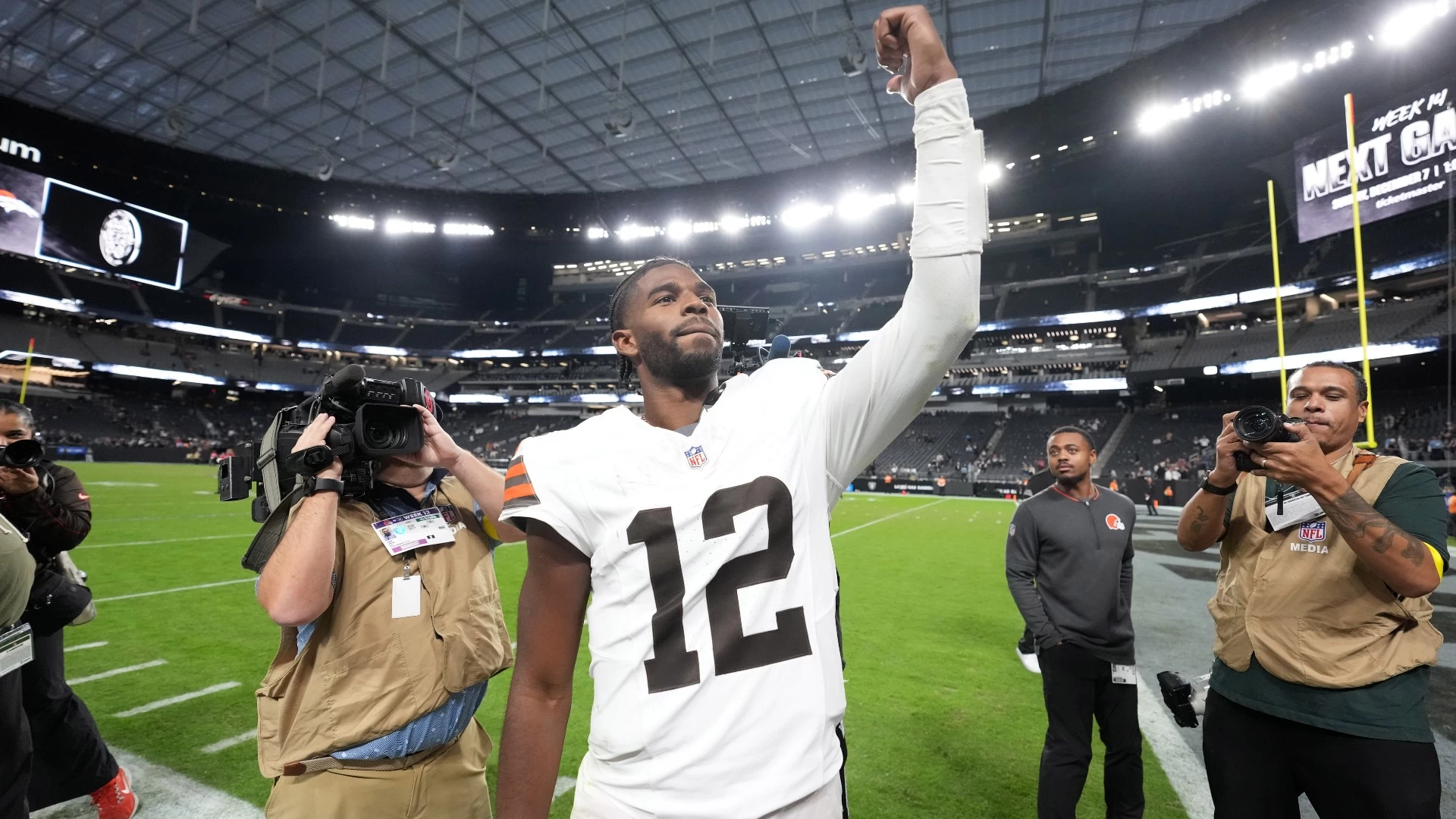 49ers vs. Browns: Can Sanders Overcome SF Defense?