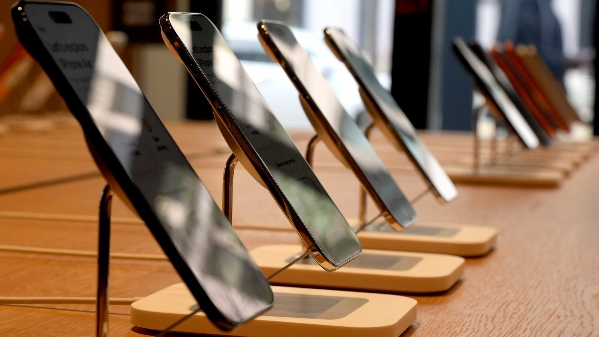 Polymarket's Rise as Top U.S. Sports App Amid Legal Debate