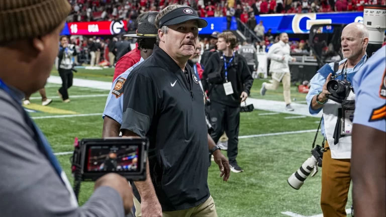 Georgia's Defense Delivers in Low-Scoring Game Against G-Tech