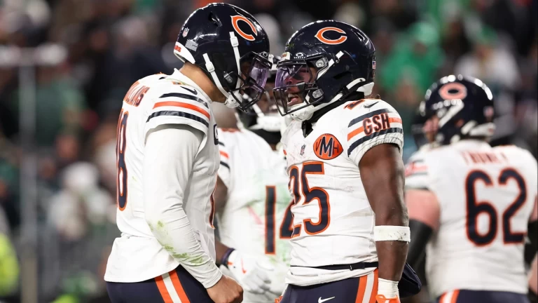 Packers vs. Bears Showdown: Cold Weather Game Analysis