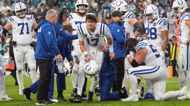 Daniel Jones' Achilles Injury Costs Him a Big Contract