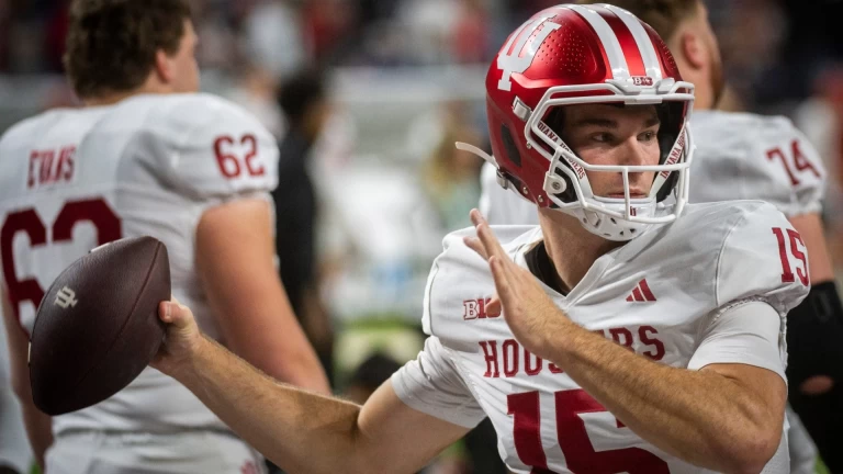 Exploring Heisman Trophy Odds: Mendoza a Heavy Favorite