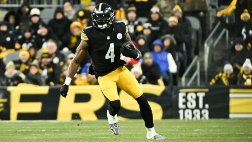 DK Metcalf Suffers Stomach Pains; Expected to Play vs. Dolphins