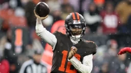 Sanders Starts for Browns in Chicago, Ready for Low-Scoring Clash