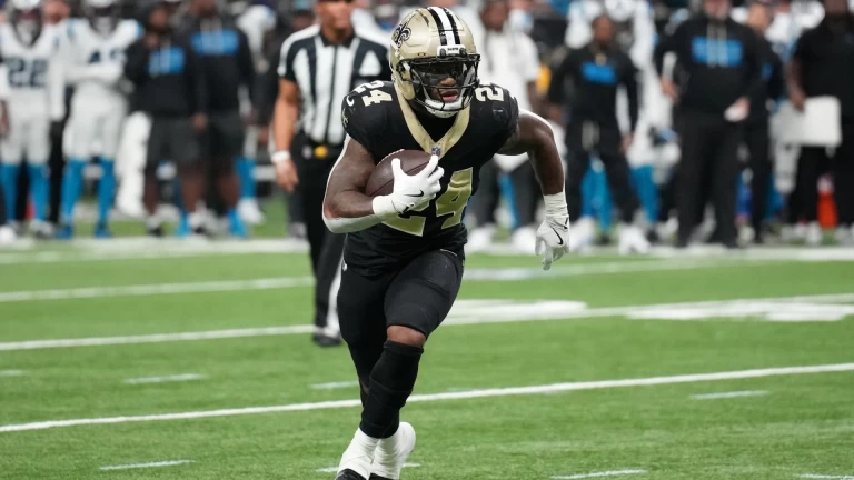 Saints Edge Panthers 20-17: Game Analysis and Highlights
