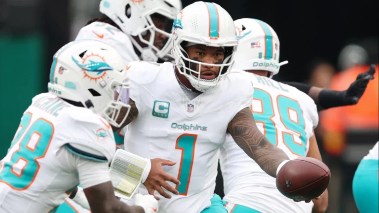 Dolphins vs. Steelers Rivalry: Game Analysis & Predictions