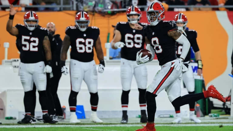 Week 16 Fantasy Football Playoffs Updates & Lineup Advice