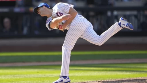 Blue Jays Boost Team's Bullpen with Tyler Rogers Signing