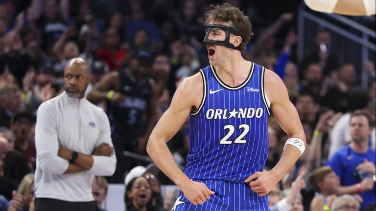 Franz Wagner Injury Update and Steph Curry's Milestone