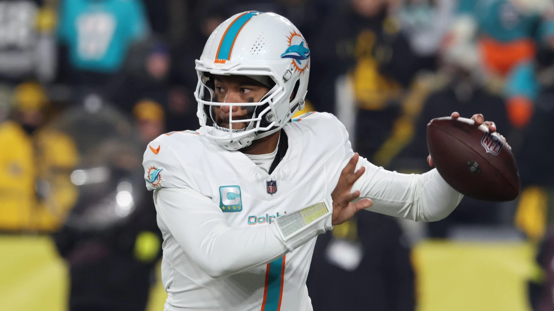 Dolphins Bench Tua Tagovailoa, Will Start Quinn Ewers vs. Bengals