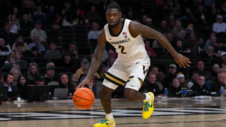 College Basketball Heats Up with Key Conference Games