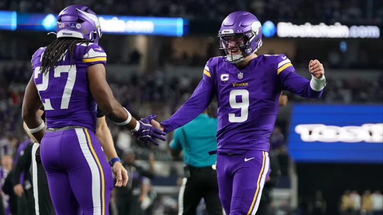 Vikings vs. Giants Preview: A Close Look at QB Play