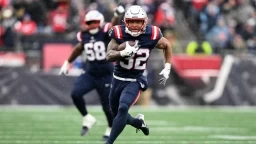 NFL Week 16 Fantasy Picks: Henry vs. Henderson Analysis