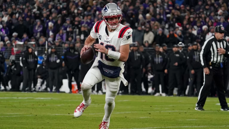 Patriots Storm Back Late to Down Ravens on Sunday Night