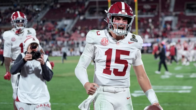 Alabama Overcomes Adversity in Decisive 34-24 Victory