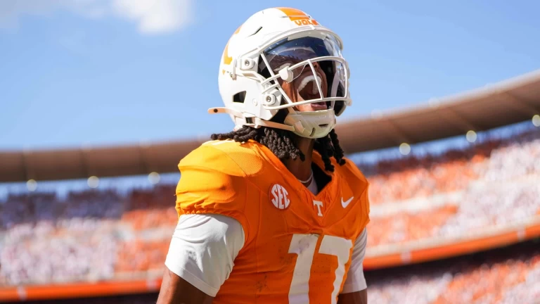 Tennessee vs. Illinois: Music City Bowl Showdown Preview