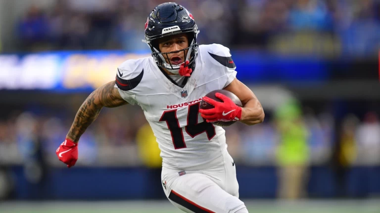 Houston Texans Edge Out Chargers 20-16 in AFC Showdown