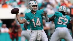 Miami Dolphins Edge Tampa Bay Buccaneers 20-17: Recap