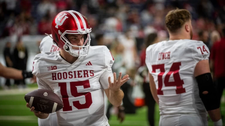 CFB Playoff: Ty Simpson vs. Heisman Winner Fernando Mendoza