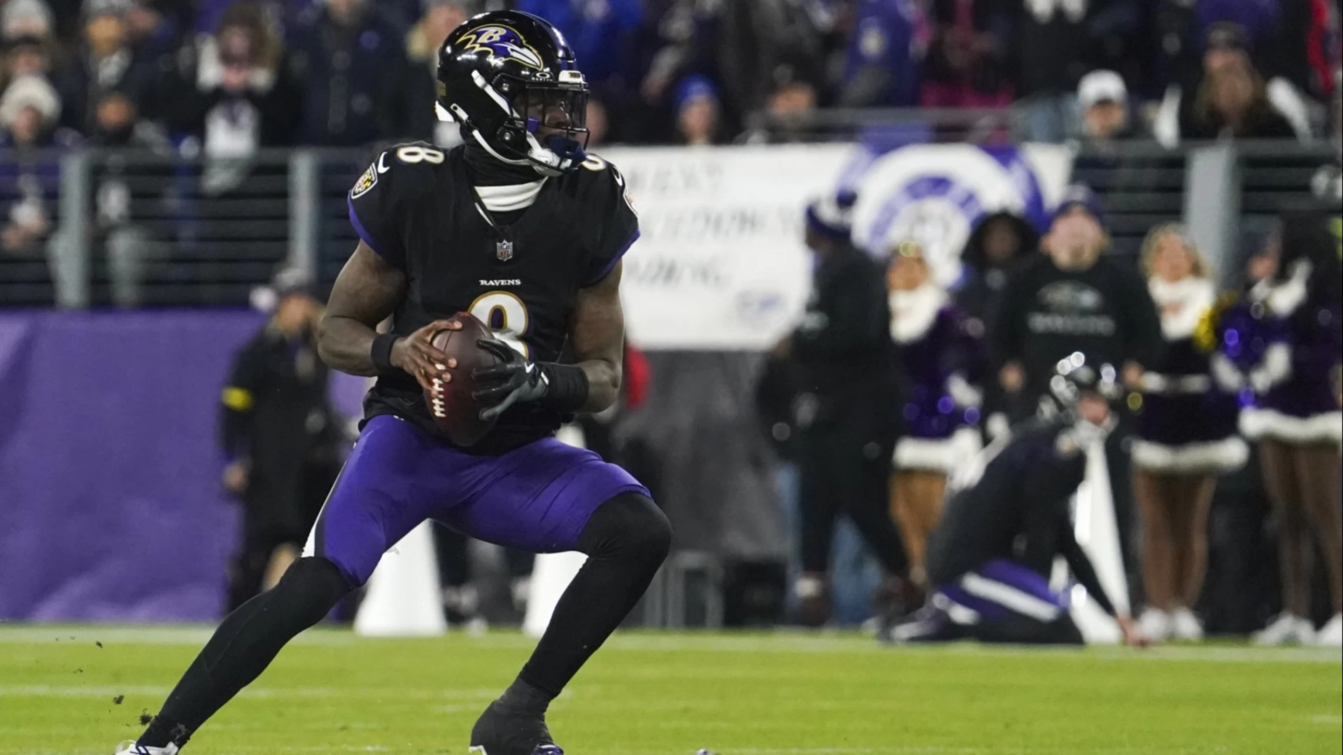 Lamar Jackson's Return: Impact on Ravens vs. Steelers?