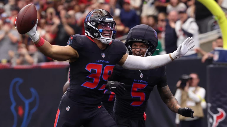 Houston Texans Secure Victory in Thriller Over Colts