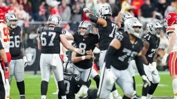 Las Vegas Raiders Strategy Amid Geno Smith Uncertainty