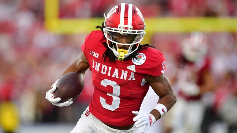 Oregon vs. Indiana: Exciting Matchup in the CFP Semifinals