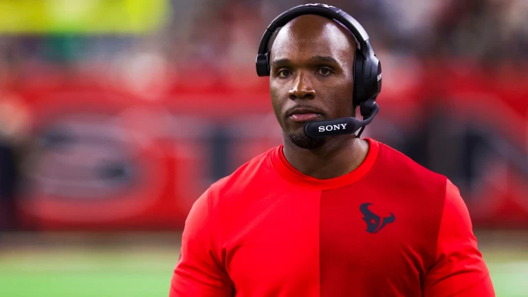 Carton Reveals His Top 5 NFL Teams Ahead of Wild Card Weekend