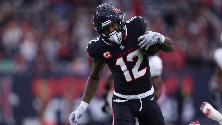 Houston Texans Face Road Test in Pittsburgh on Monday Night