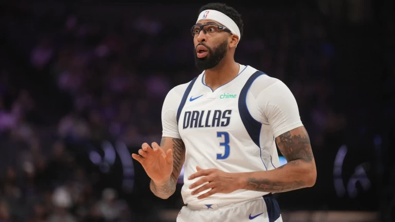 Anthony Davis Out with Hand Injury: Impact for Mavericks