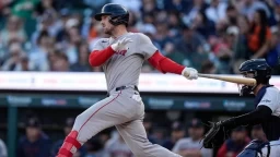 3B Alex Bregman Signs $175M Deal with Chicago Cubs