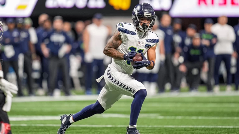 Seahawks Favored in 3rd Clash of Season vs. Rams for NFC Title