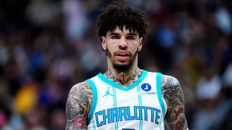 Cavaliers vs. Hornets Preview: Odds and Game Insights