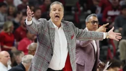 Arkansas Razorbacks Dominate Vanderbilt 93-68 at Home