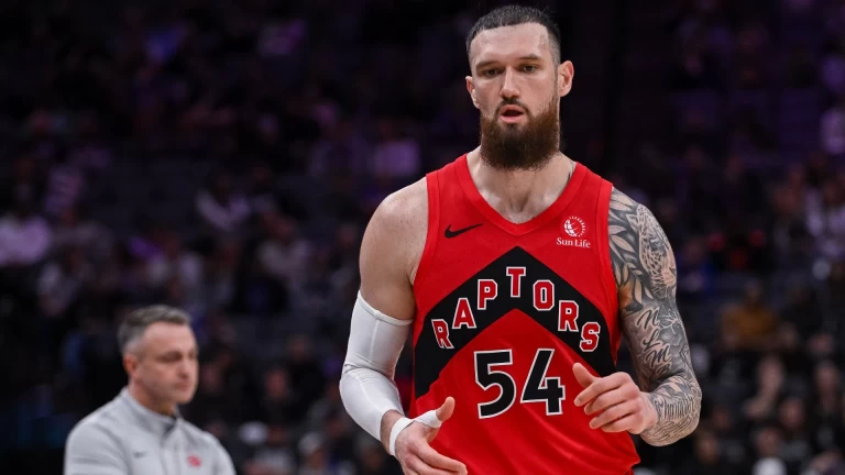 Toronto Raptors Triumph Over Sacramento Kings 122-109