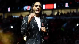 Chicago Bulls Officially Retire Derrick Rose's Jersey on Saturday