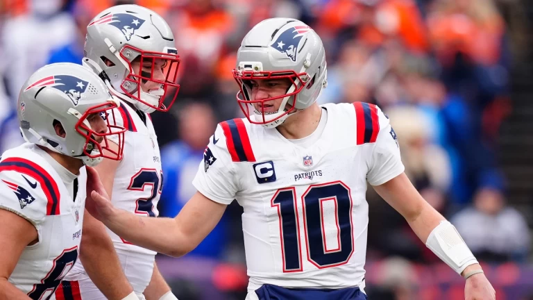 Super Bowl Showdown: Seahawks vs. Patriots Preview