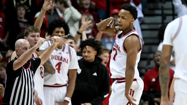 Indiana Hoosiers Upset Purdue in Thrilling 72-67 Victory