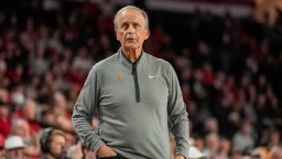 Rick Barnes' 850th Career Win: Is Tennessee a Contender?