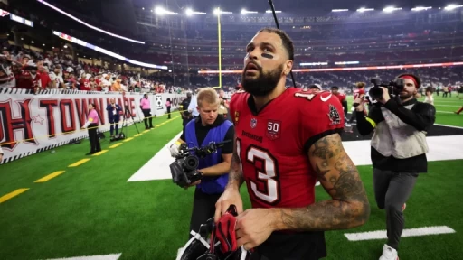 Mike Evans Has an Uncertain Future with the Buccaneers