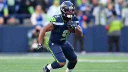 Running Back Player Props: Kenneth Walker & Rhamondre Stevenson