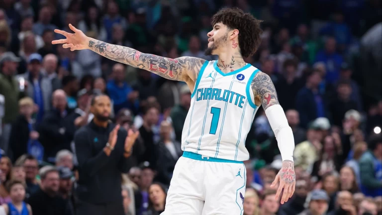 Monday NBA Game Previews & Updated Giannis Trade Rumors