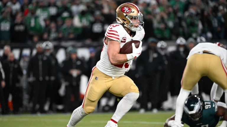 Value in Long Shots vs. Favorites in NFL Awards Market