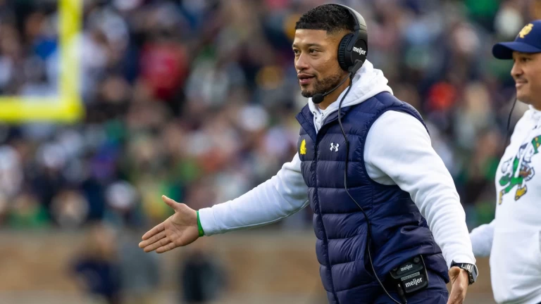 Does Notre Dame Have an Easy Path to an Undefeated Season?