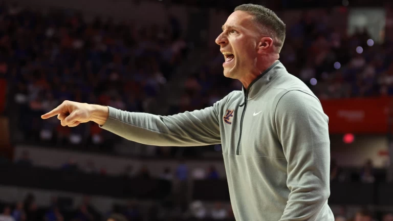 Alabama vs. Auburn SEC Showdown: Predictions & Insights