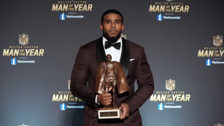 Bobby Wagner Wins Prestigious Walter Payton Man Of The Year Award