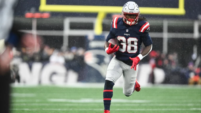 Analyzing Patriots' Stevenson and Henderson Pre-Super Bowl